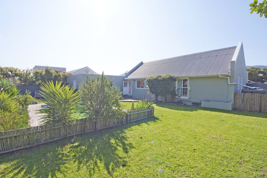 3 Bedroom Property for Sale in Milkwood Park Western Cape